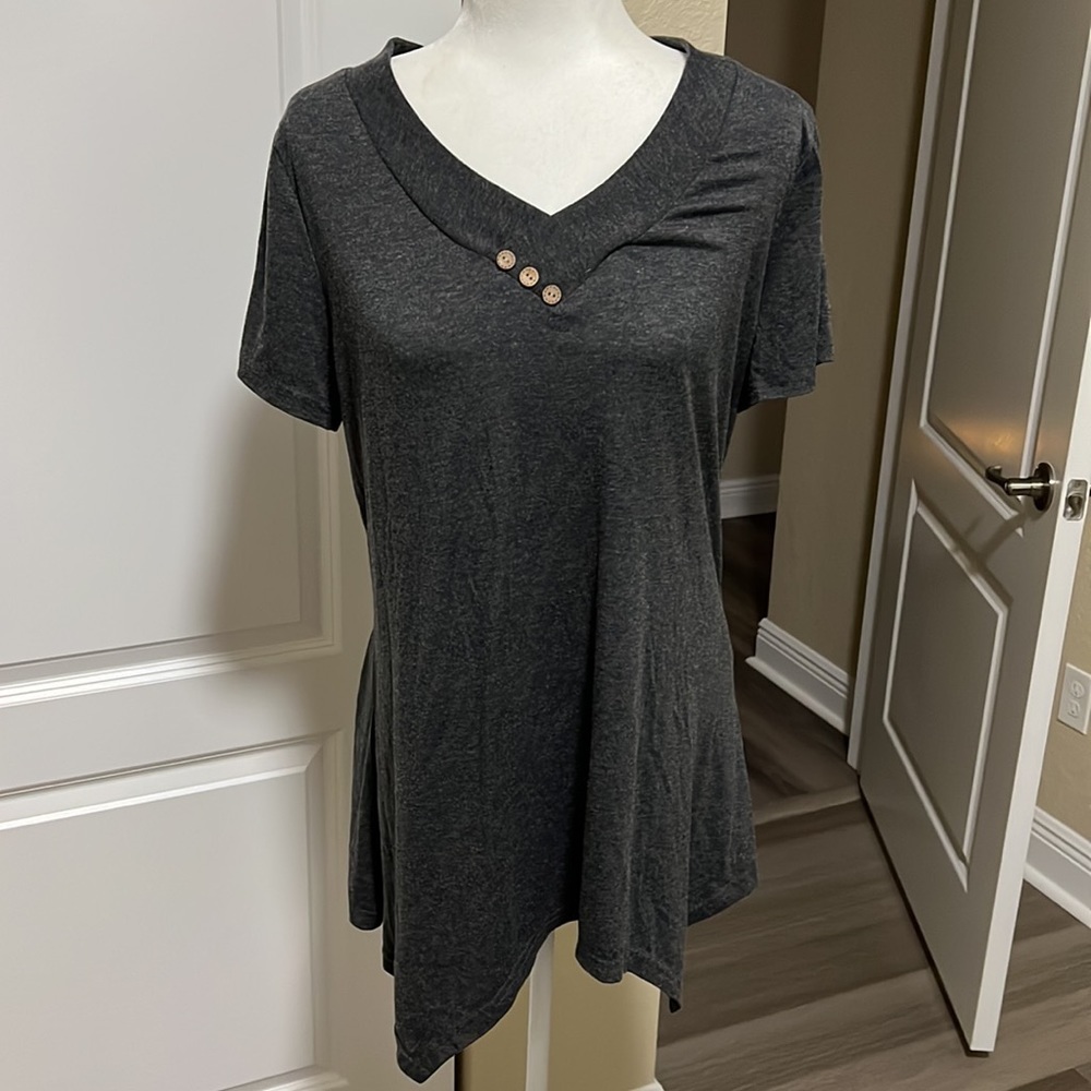 Gray tunic - Picture 1 of 4